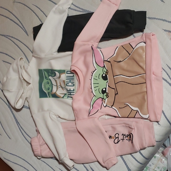 Star wars Baby Yoda the child 2T & 3T - Picture 2 of 9